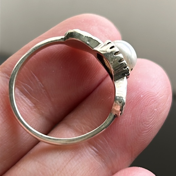🖤Sterling silver and pearl ring - Picture 4 of 9